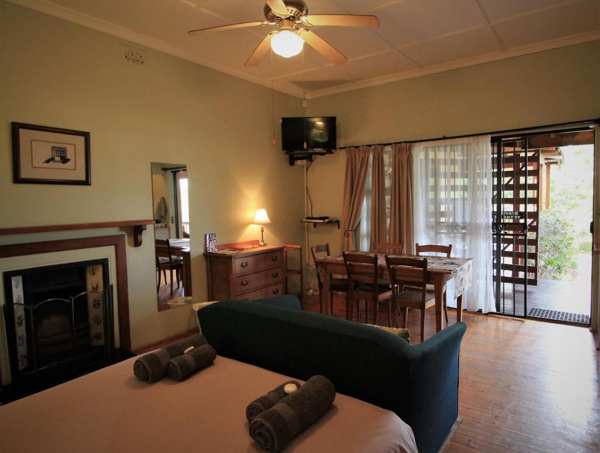 Dempsey'S Self-Catering Guest House Port Elizabeth Exterior photo