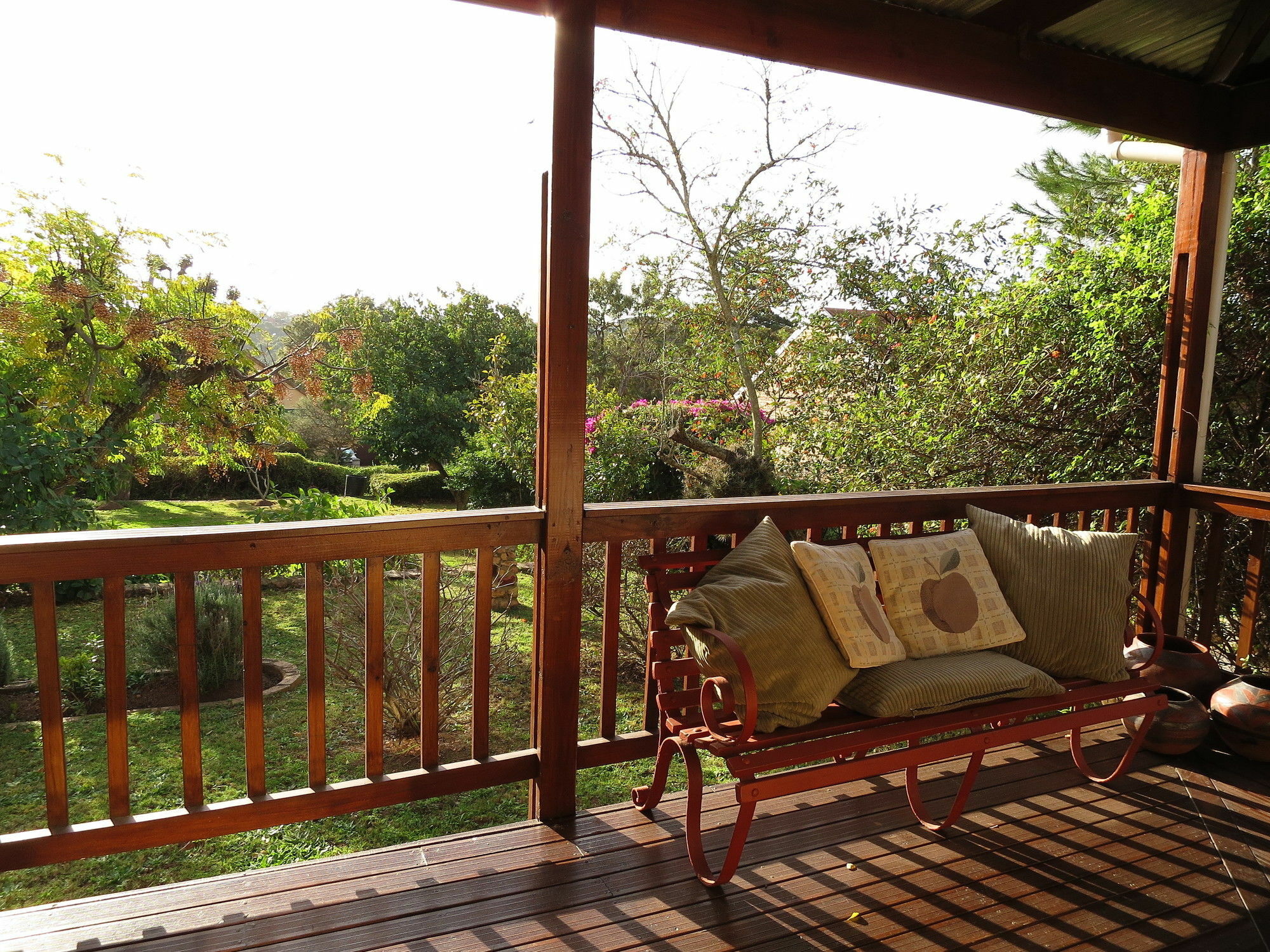 Dempsey'S Self-Catering Guest House Port Elizabeth Exterior photo